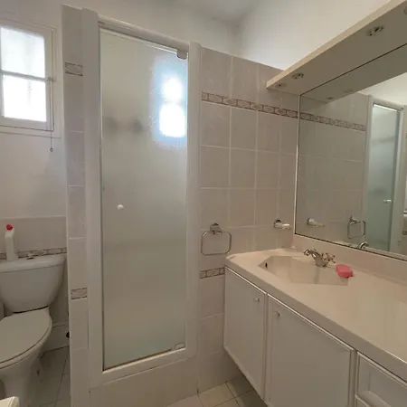 Vila Charmante Maison Aux Abatilles : 2 Chambres, Jardin Pres De La - Fr-1-474-290 *